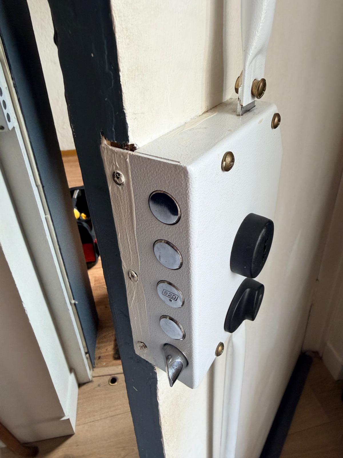 Installation de serrure